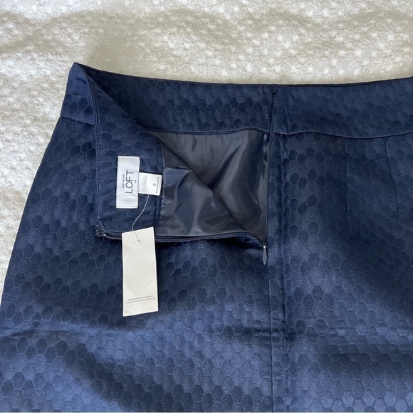 NWT. Loft  Ann Taylor Pencil skirts - Picture 3 of 6